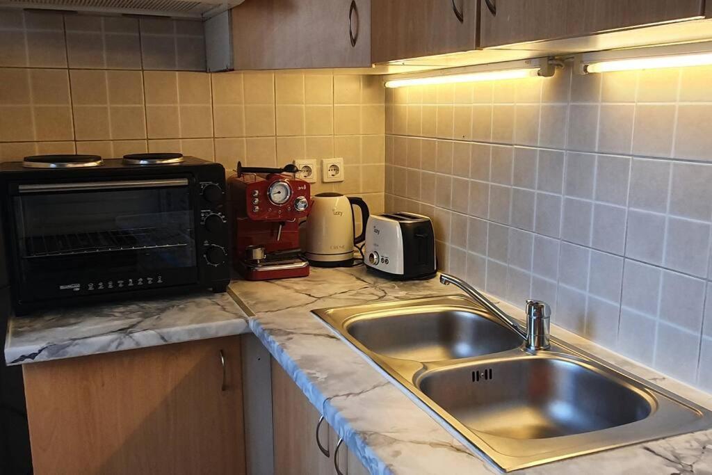 Spacious Beauty In Athens, 55M2, Metro 7' מראה חיצוני תמונה